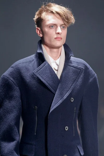 Look 44